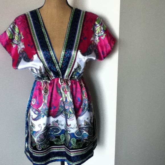 Sold in a bundle for Stacy. SOLD - Picture 2 of 2