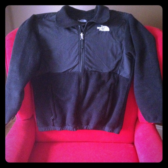 SOLD ON EBAY!!!!!! North Face Girls Large Jacket!