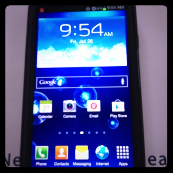 Brand new Samsung galaxy 3 phone with Verizon