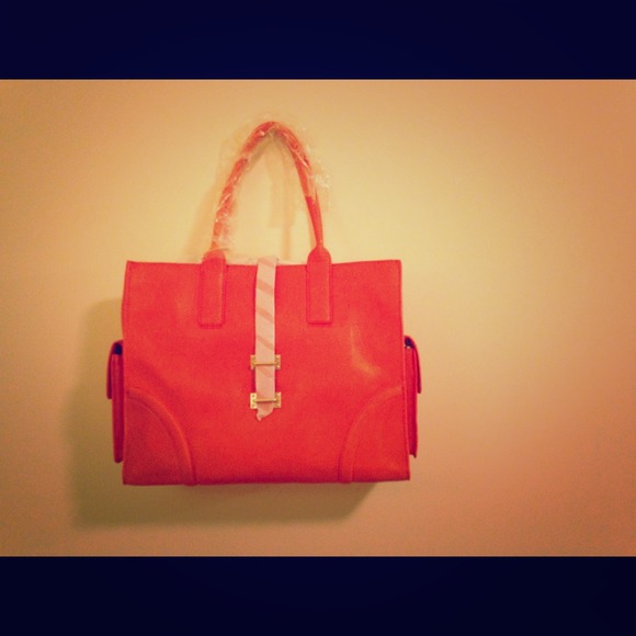 *Sold* Simpatico e/w tote in clementine