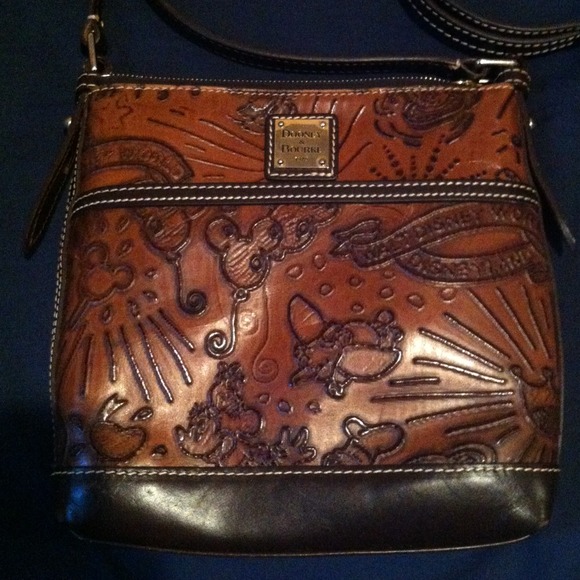 Disney Dooney Brown Leather Sketch Crossbody *hold