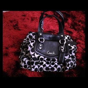 Coach bag Like new!! Barely used!