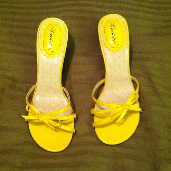 Cute Yellow Kitten Heels