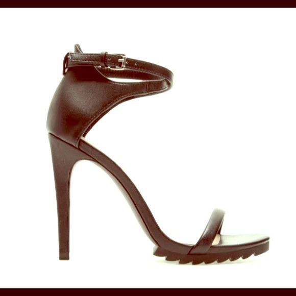 Trade with covergirlk1. Zara Sandal Double Strap