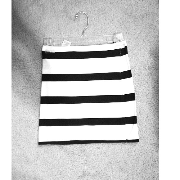 H&M Skirts Hm Black And White Stripped Pencil Skirt Poshmark