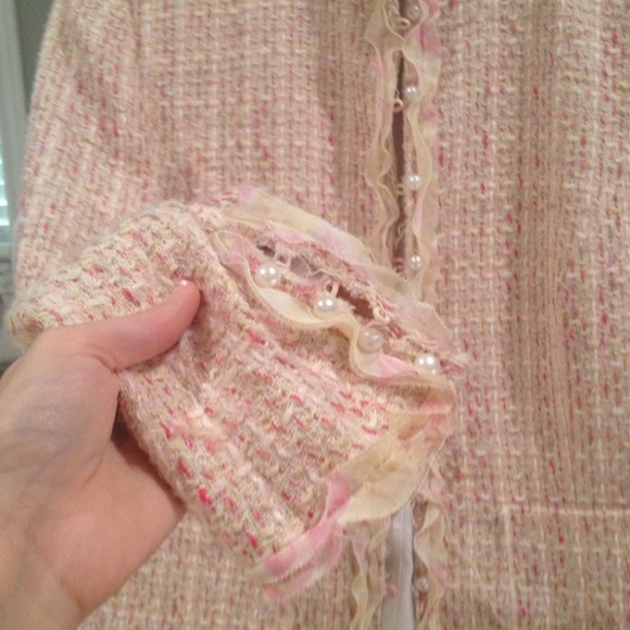 Elegant Woven Blazer - Picture 3 of 4