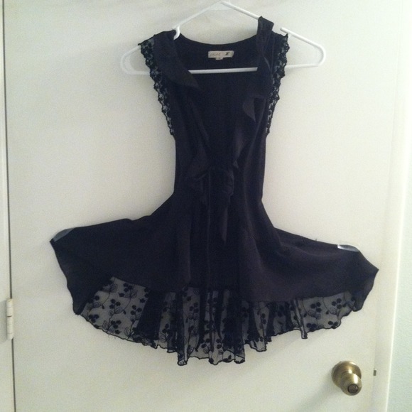 SOLD IN BUNDLE❌❌❌Black Sleeveless Cover Up - Picture 4 of 4