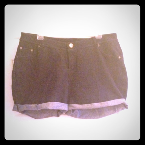 🚫SOLD🚫Cotton Stretch Jean Shorts
