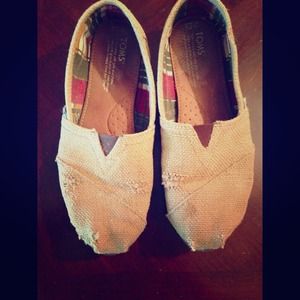 TOMS! Size 7.5 in Women