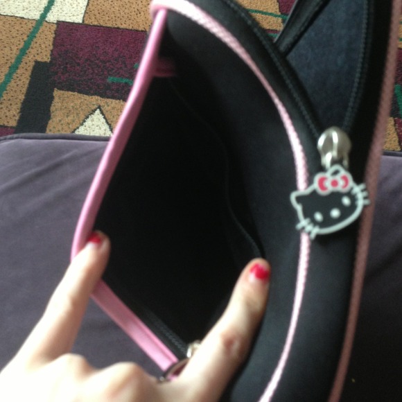 ***Sold*** Hello Kitty tablet case! - Picture 2 of 2
