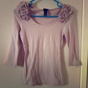 XS H&M Pale pink 3/4 ruffled shoulder top