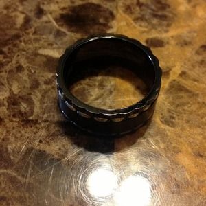 Beautiful stainless steel men ring it spins