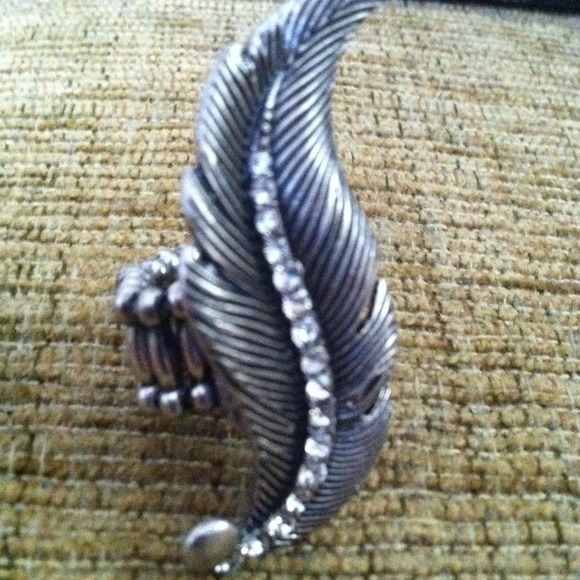 Ring - Picture 3 of 3