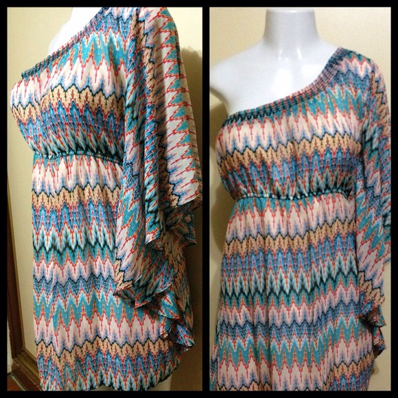 ❌SOLD❌Colorful print one shoulder dress!