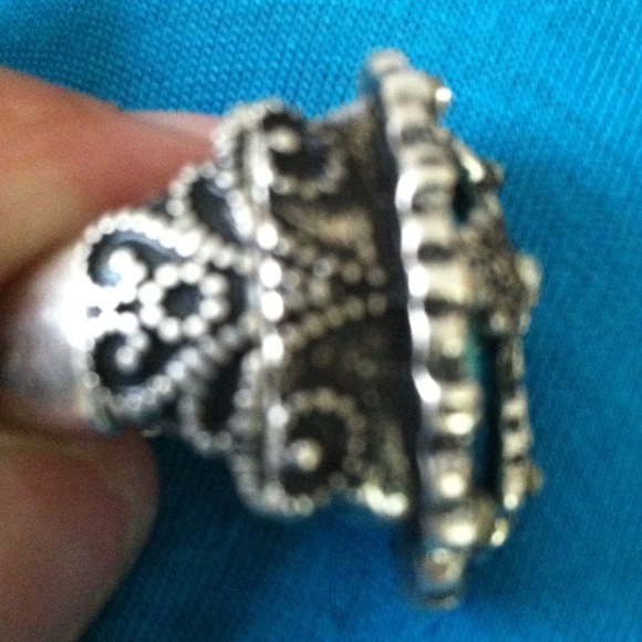 Ring - Picture 2 of 3