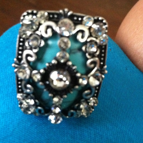 Ring - Picture 3 of 3