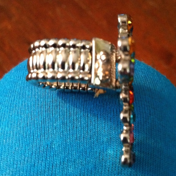 Ring - Picture 3 of 4