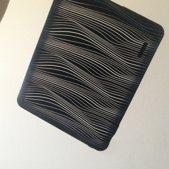 iPad case - Picture 1 of 1