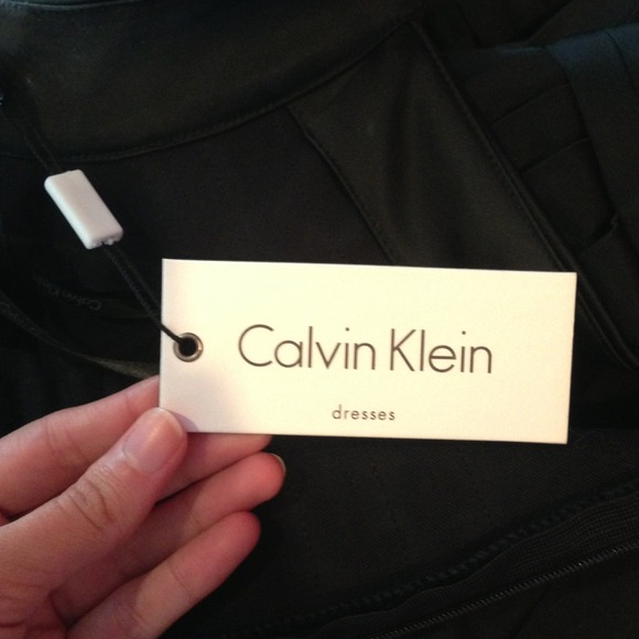 ✨✨REDUCED PRICE ✨✨NWT Calvin Klein Cocktail Dress - Picture 4 of 4