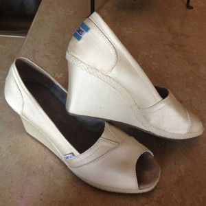 TOMS Wedges in ivory
