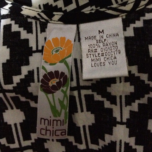 ❌SOLD❌Super cute tribal print dress! - Picture 3 of 3