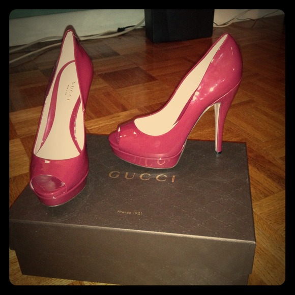 Gucci Patent Leather Pump.
