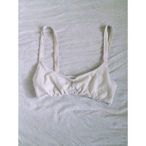 🌴SOLD IN BUNDLE🌴bm off white bralette!