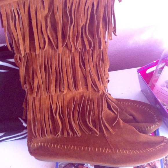 🚫🚫Reserved🚫🚫Super cute moccasin boots (;