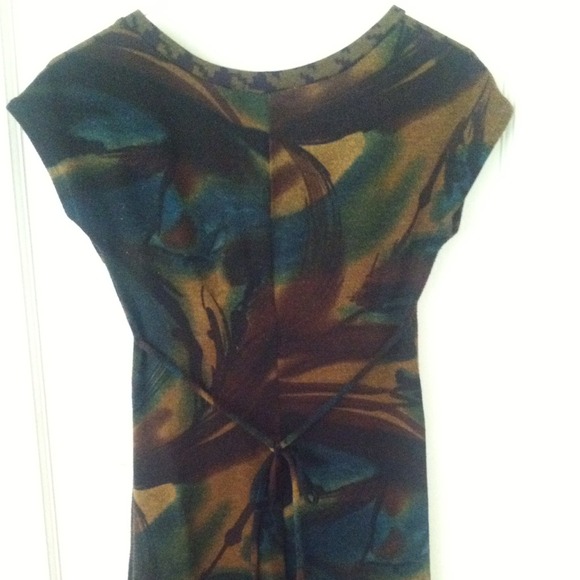 Cute knee high dress!!! - Picture 2 of 3