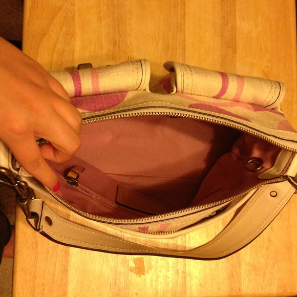 Coach Purse - Picture 4 of 4