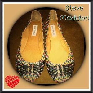 🚫SOLD🚫Steve Madden multi colored flats
