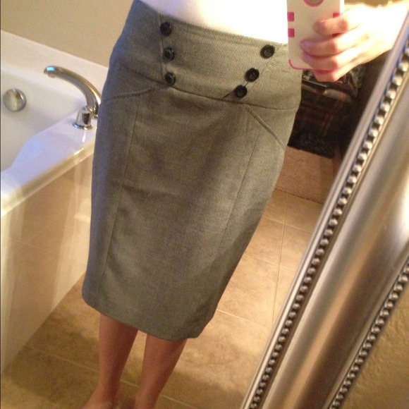 Cute black and white/grey design skirt!
