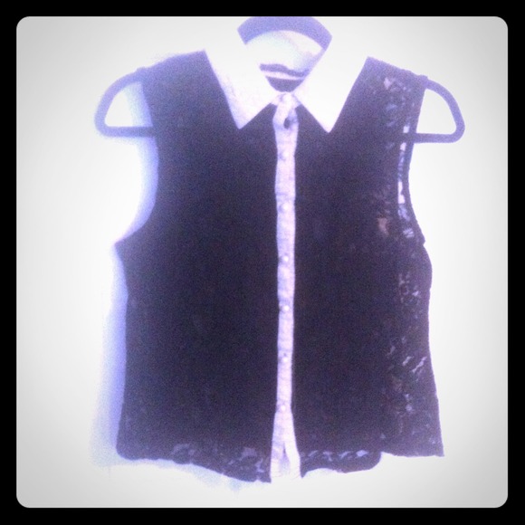BLACK LACE TOP
