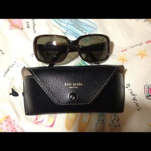 💯 Authentic Kate Spade Mattie Sunglass