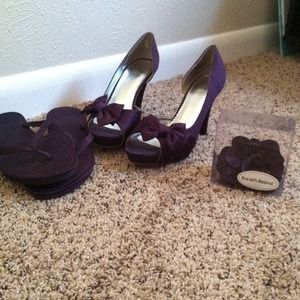 Plum Purple heels w/matching flower and flipflops