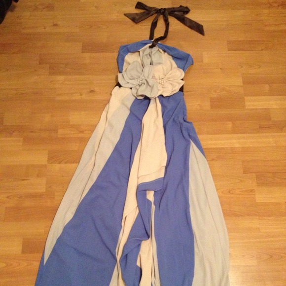 Dresses & Skirts - Floor length dress