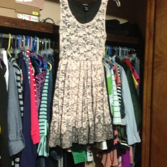 Lace Rue 21 dress!!