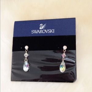 Color changing Crystal earrings