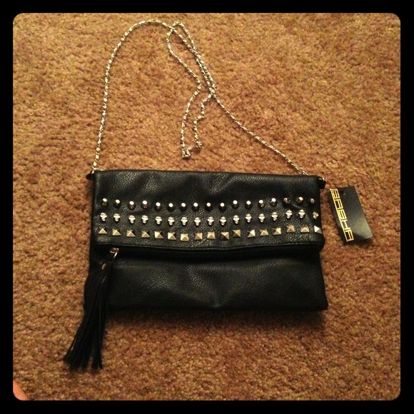 Handbags - 🌟SALE🌟💝Black Studded Cross Body Bag💝