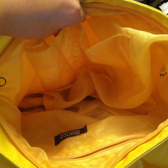 Handbag - Picture 3 of 4