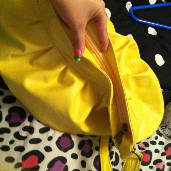 Handbag - Picture 4 of 4