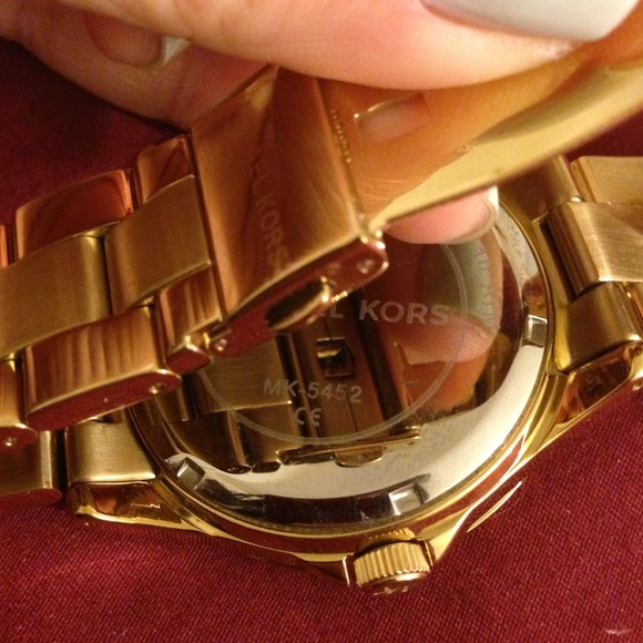 Authentic Michael kors 5452 - Picture 2 of 4