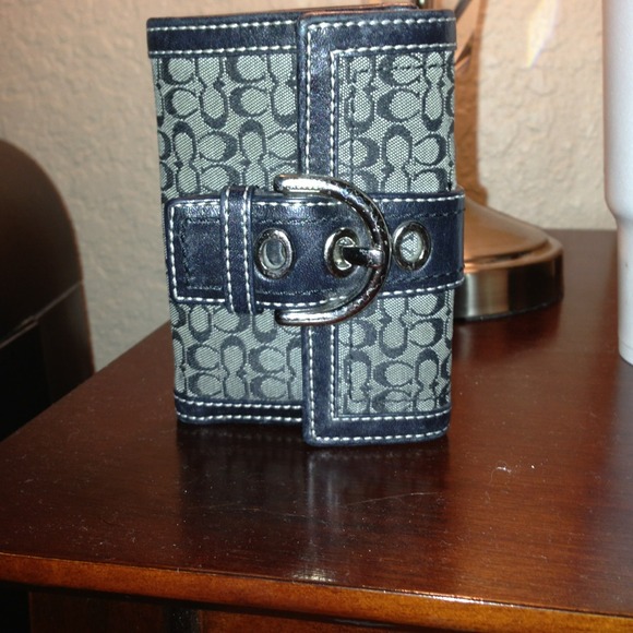 Coach wallet, authentic
