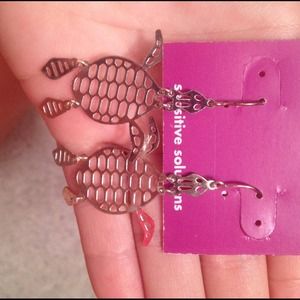 Turtle earings