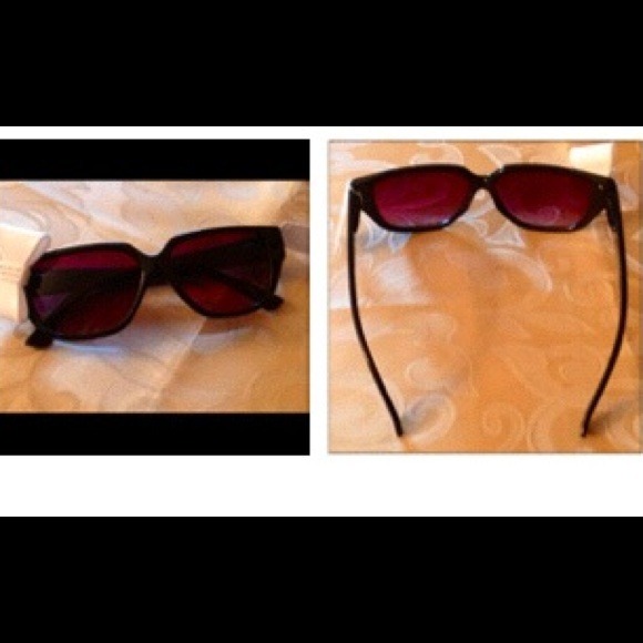 SALE ALERT!!! NWT! Black Sunglasses+White Gem Bow! - Picture 4 of 4