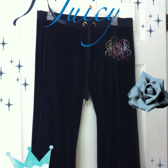 Authentic Juicy Couture navy velour CAPRIS