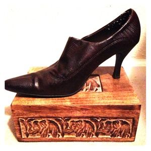 Brown pointy toe ankle boots