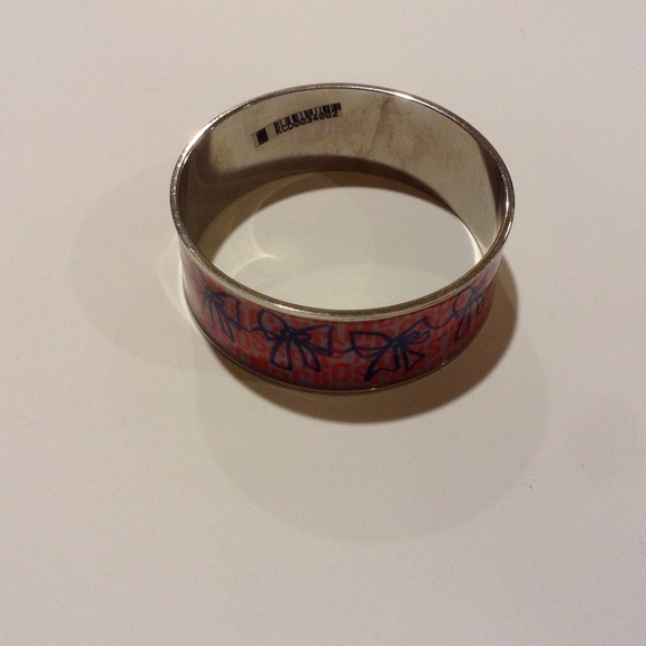 🚫Sold🚫Bow Print Bangle 🎀 - Picture 3 of 4
