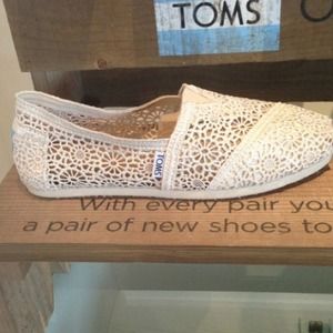 HOLD FOR TRADE ✔😍 @jillysmom1