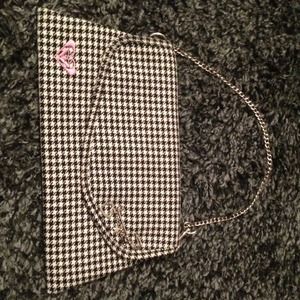Roxy "houndstooth" purse/clutch